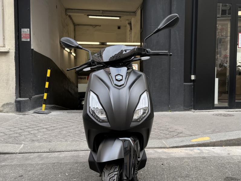 PIAGGIO 1 +