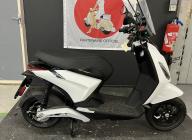 PIAGGIO 1 ACTIVE GARANTIE 60 MOIS BLANC BRILLANT TRES BON ETAT CRIT'AIR VERT ( ELECTRIQUE )