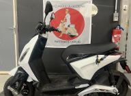PIAGGIO 1 Electrique GARANTIE 24 MOIS BLANC BRILLANT BON ETAT CRIT'AIR VERT ( ELECTRIQUE )