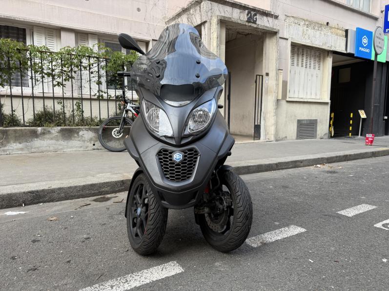 PIAGGIO MP3 350 ABS/ASR SPORT GARANTIE 6 MOIS BON ETAT NOIR MAT CRIT'AIR 1 ( VIOLET ) 