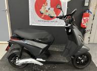 PIAGGIO 1 Electrique GARANTIE 24 MOIS GRIS MAT BON ETAT CRIT'AIR VERT ( ELECTRIQUE )
