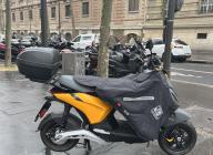 PIAGGIO ONE 1 ACTIVE ELECTRIQUE GARANTIE 48 MOIS GRIS MAT ET JAUNE TRES BON ETAT CRIT'AIR VERT ( ELECTRIQUE ) 