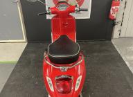 VESPA SPRINT 50 VESPA SPRINT 50 GARANTIE 60 MOIS ROUGE BRILLANT TRES BON ETAT CRIT'AIR 1 ( VIOLET )
