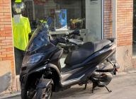 VENTE FLASH - PIAGGIO MP3 530 DEMO HPE EXCLUSIVE GARANTIE 5 ANS LIVRAISON POSSIBLE